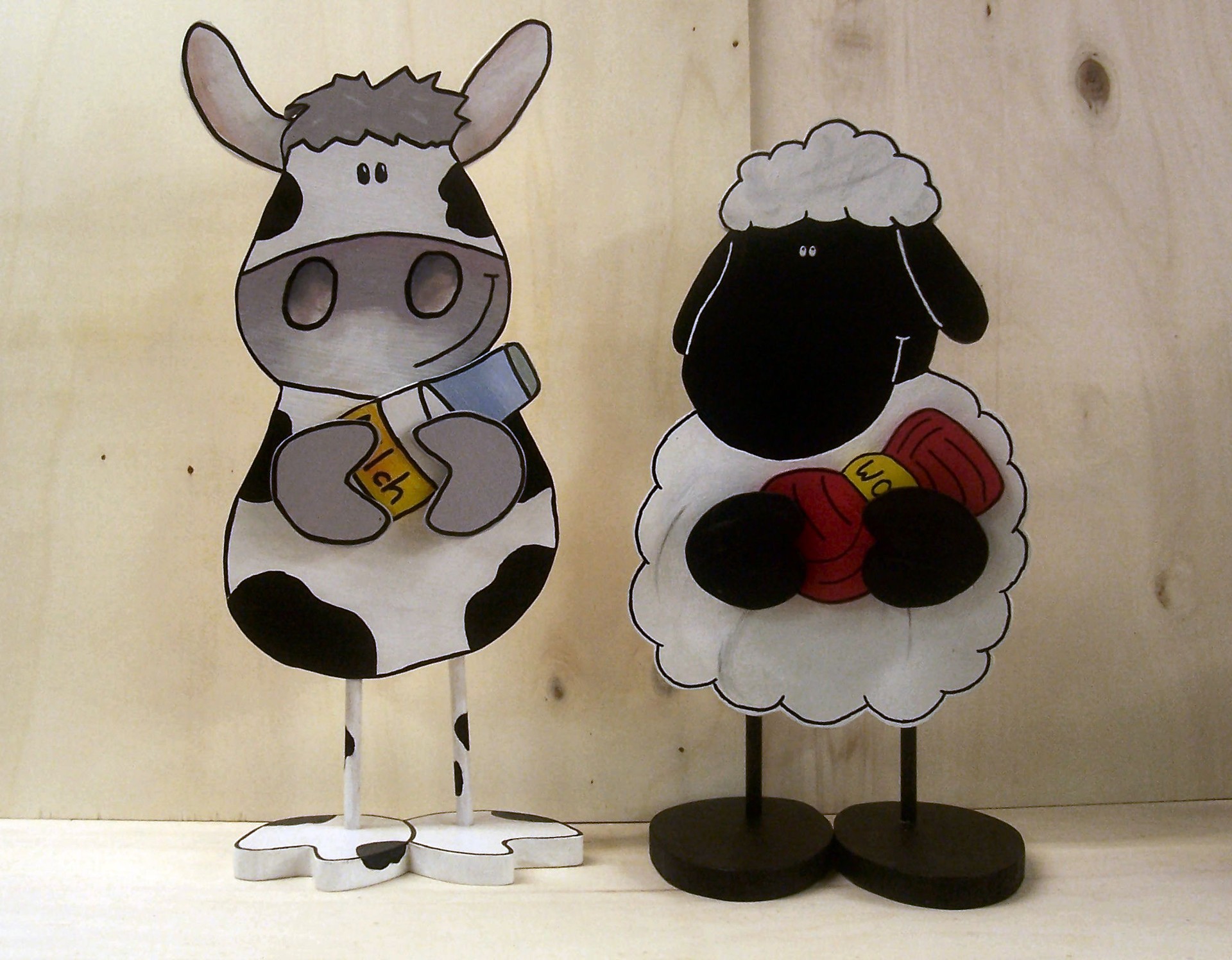 Dekofiguren Esel und Schaf aus Holz