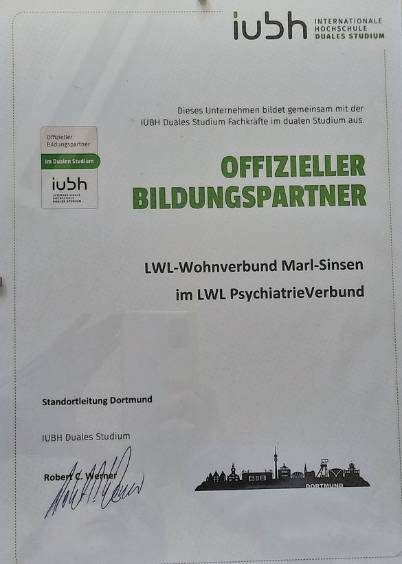 Kooperationsvertrag zwischen der IU und dem LWL- Wohnverbund Marl- Sinsen